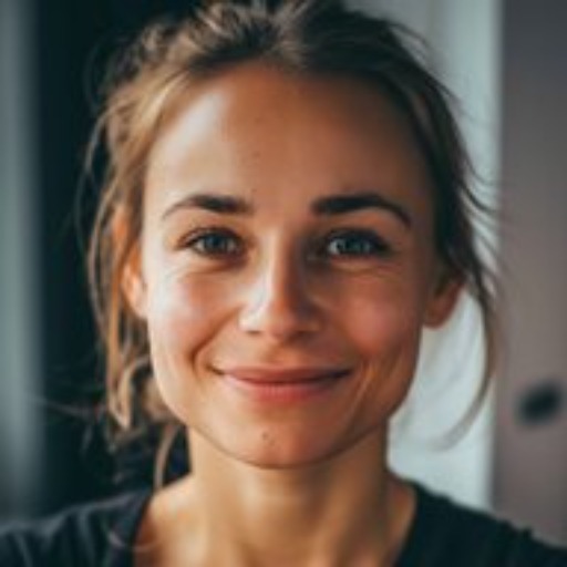 Trening personalny z trenerem – Trenerka.ai logo